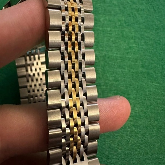 Gucci G-Timeless 38mm Stainless Steel Case Silver/Gold Stainless Unisex YA126409 - Picture 6 of 10